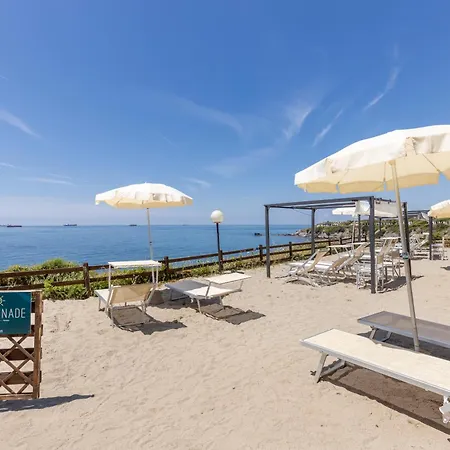 منتزه العطل Villaggio Miramare 3*