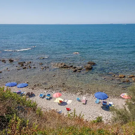 Villaggio Miramare ليفورنو