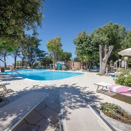 Villaggio Miramare منتزه العطل