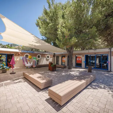 Villaggio Miramare 3* ليفورنو
