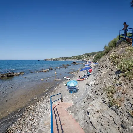Prázdninový areál Villaggio Miramare 3*