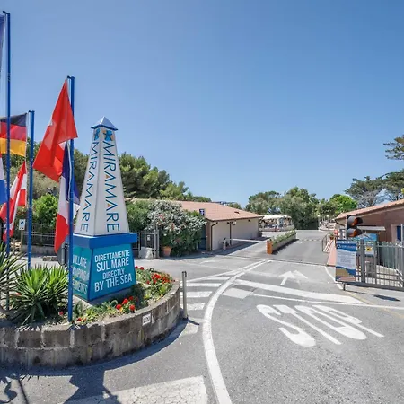 Villaggio Miramare منتزه العطل